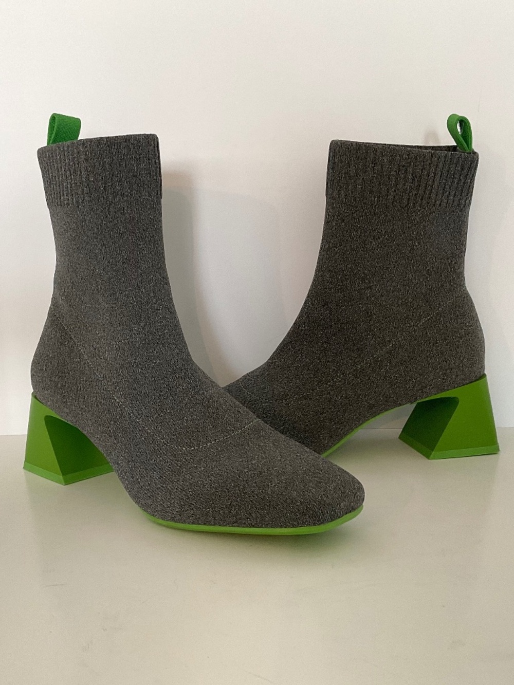 VIVAIA Regina Pro Rich Square-Toe Water-Repellent Heeled Boots Gray Green EU 39